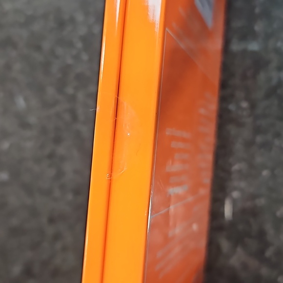 NIP - Glass Screen Protector - Picture 3 of 4